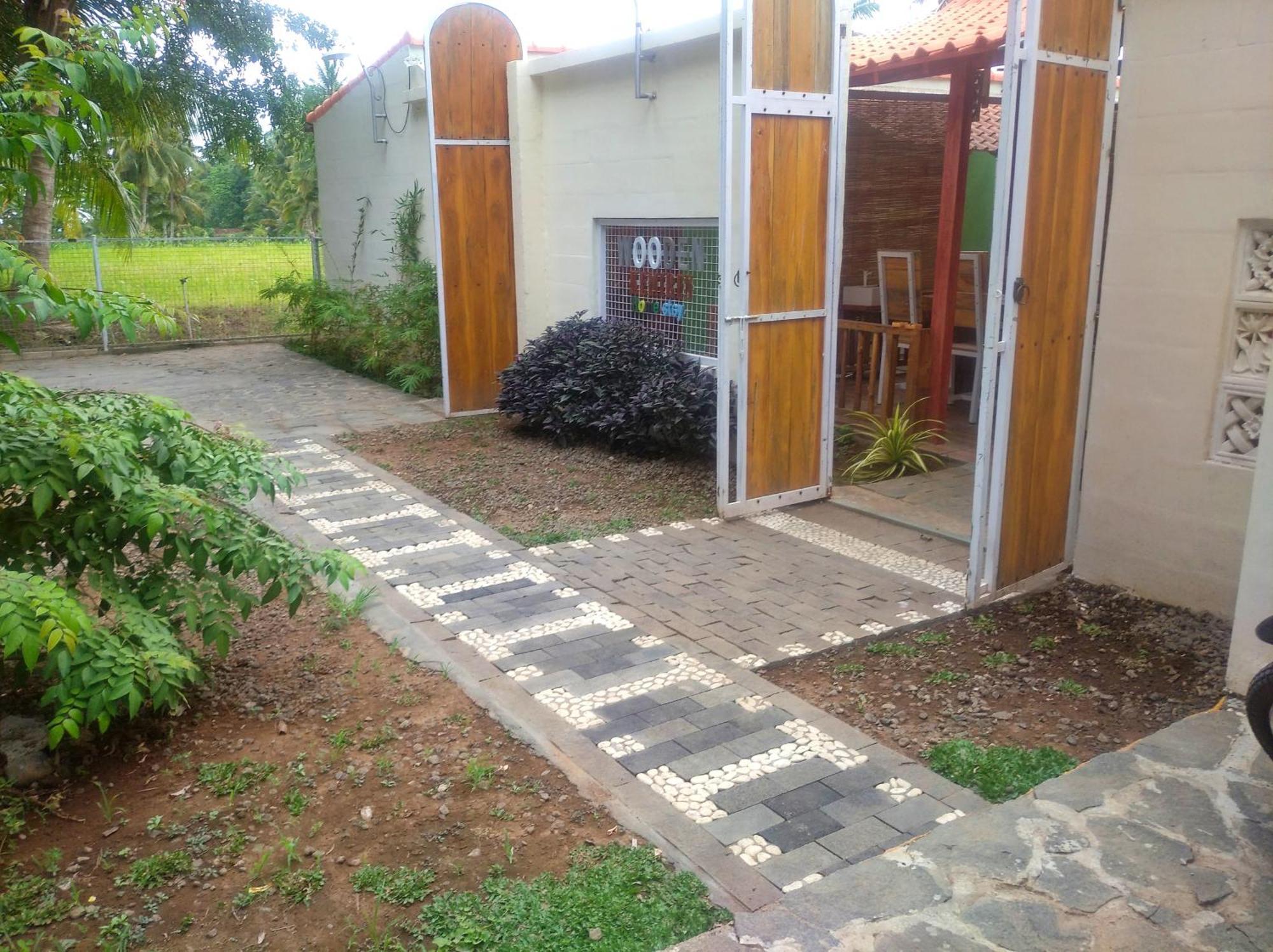 Wooden Kemiren Homestay Banyuwangi Banyuwangi  Exterior foto