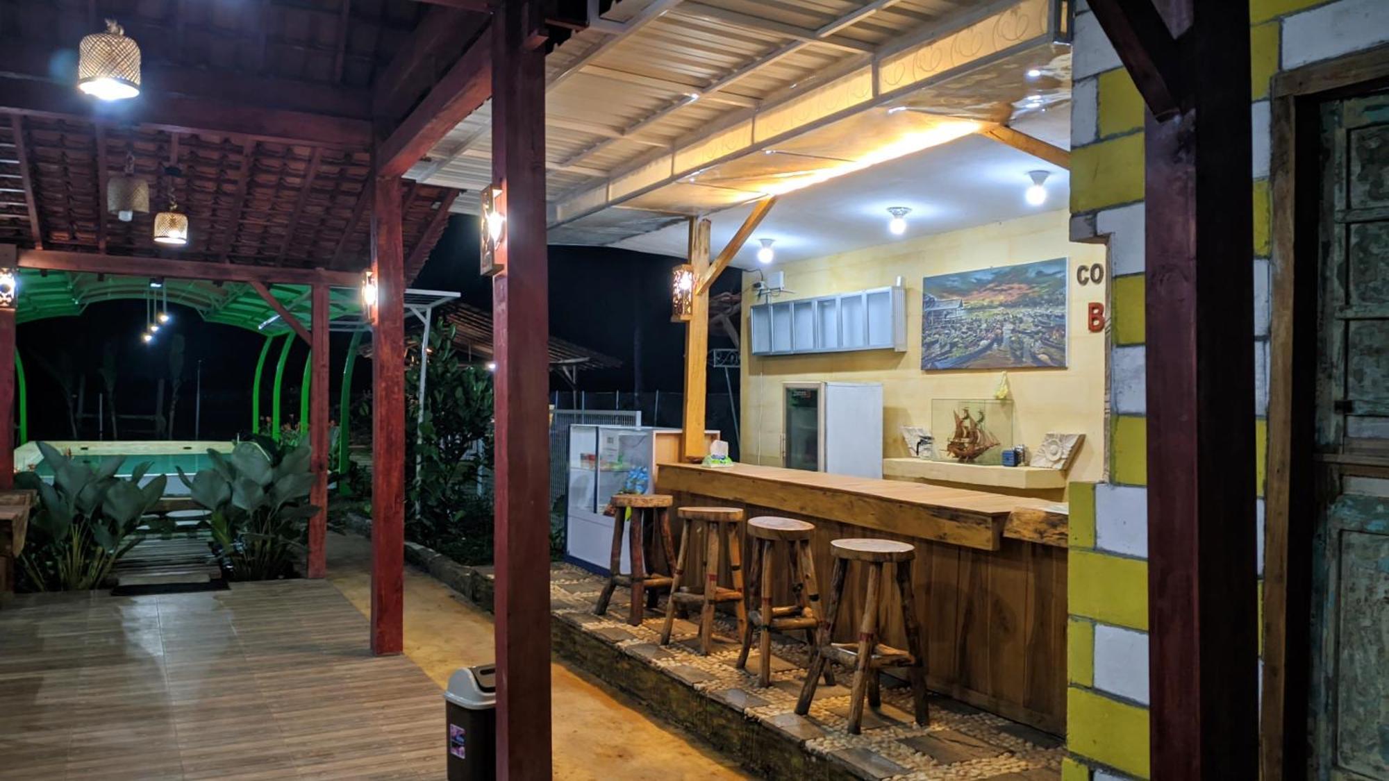Wooden Kemiren Homestay Banyuwangi Banyuwangi  Exterior foto